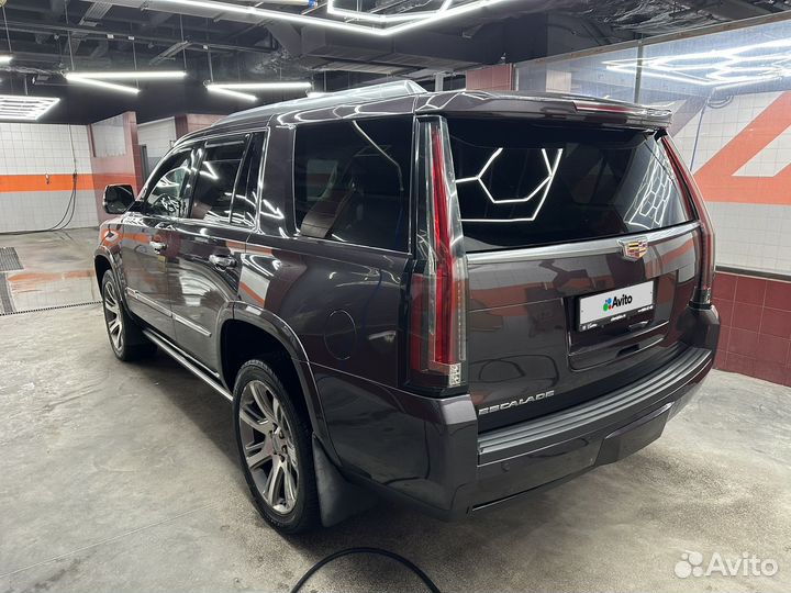 Cadillac Escalade 6.2 AT, 2015, 115 000 км