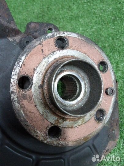 Кулак поворотный передний правый Audi A1 8X1 caxb