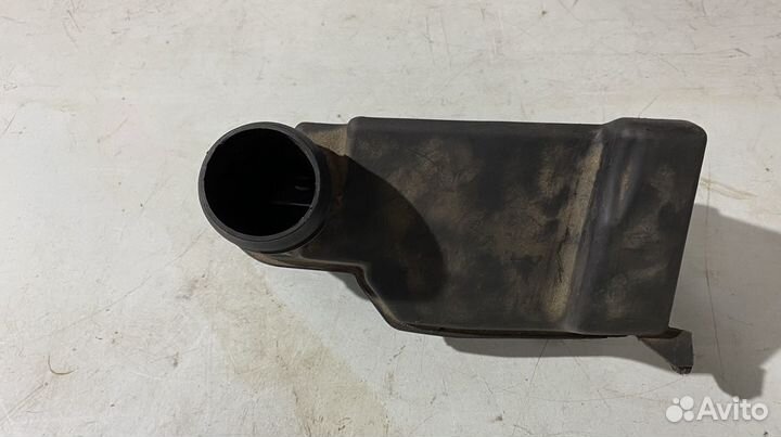 Резонатор воздушного фильтра BMW 5 E39