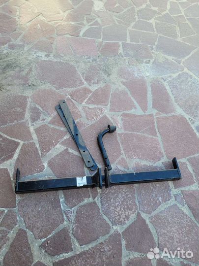 Фаркоп (тсу) на Ford focus 3