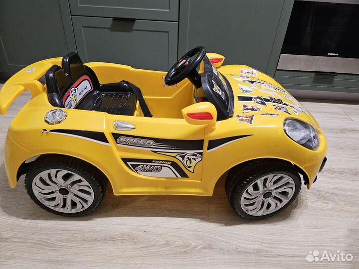 Детский электромобиль бу