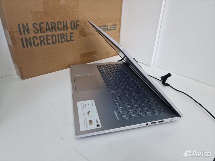 Ноутбук asus D509DA