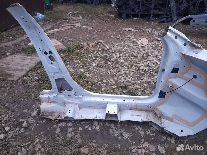 Четверть передний левый Volvo S 60 1 С 2010 По