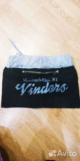 Юбка с рисунком сзади