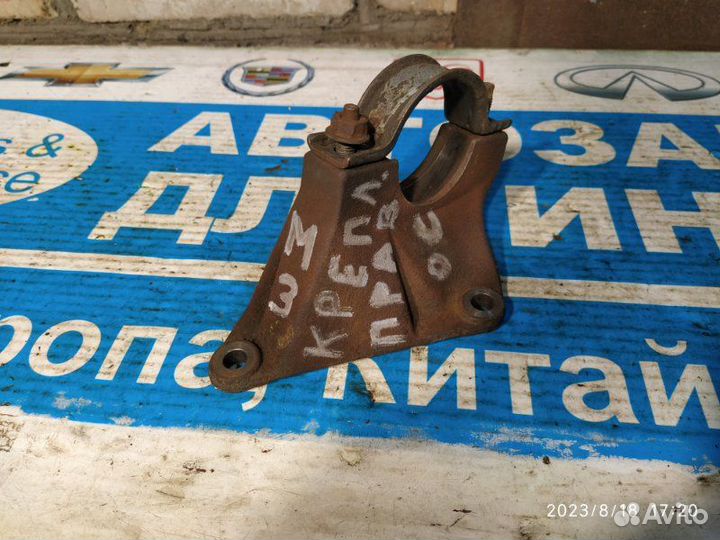 Кронштейн привода правый Ford Mondeo 00-07