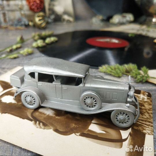 Антиквариат из Европы. Модели автомобилей, олово