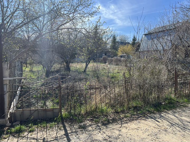 Участок 4,2 сот. (СНТ, ДНП)