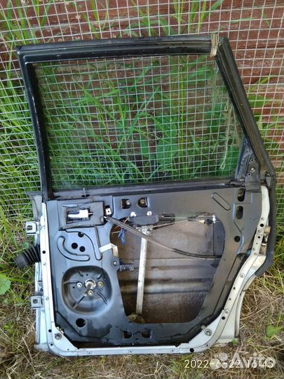 Двери на ауди 100 с3