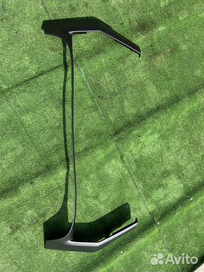 Toyota Hilux накладка бампера передняя Black Onyx