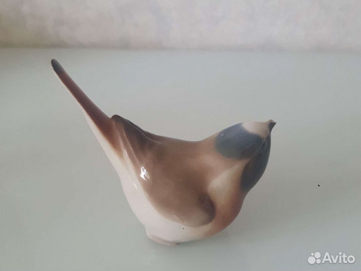 Статуэтка поползень птичка