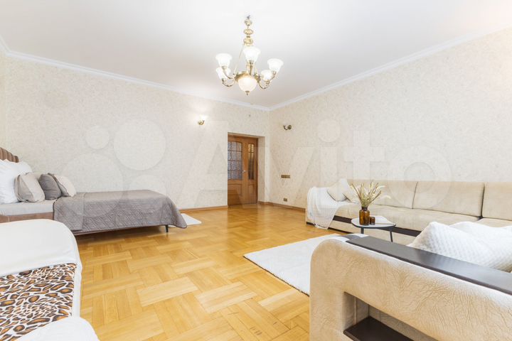 3-к. квартира, 90 м², 2/5 эт.