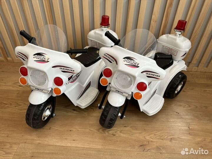 Машинка каталка толокар мотоцикл электромобиль