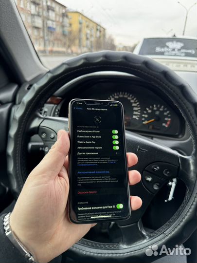 iPhone 11 Pro Max, 64 ГБ