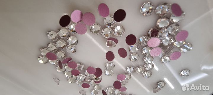 Продам стразы кристал белый