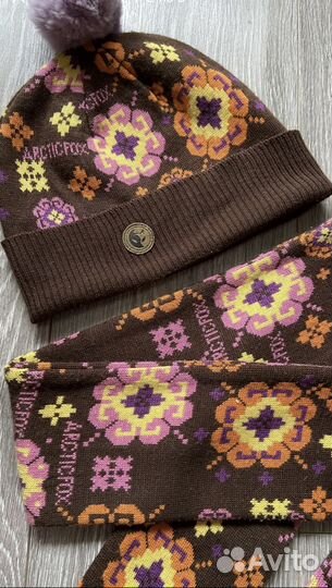 Шапка женская вязаная