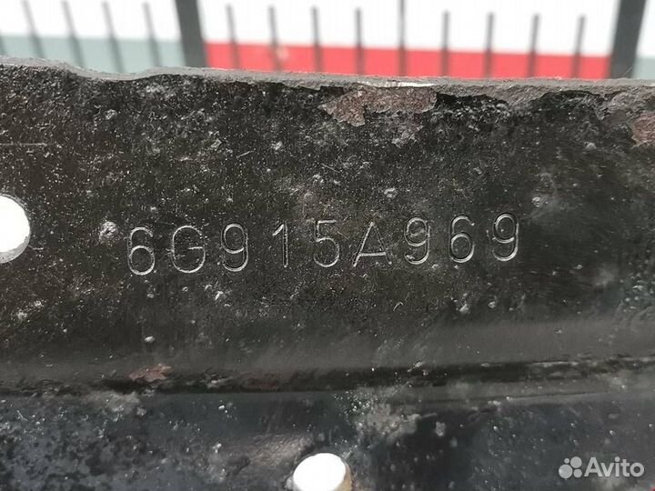Кулак задний левый Ford Galaxy 2 2007