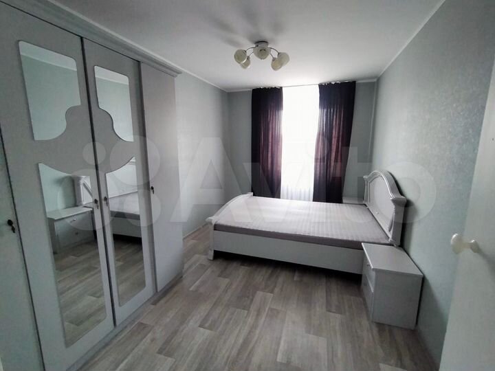 2-к. квартира, 64 м², 10/16 эт.