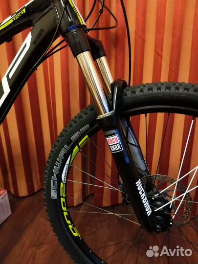 Двухподвес Superior XF 910 FS (2013)