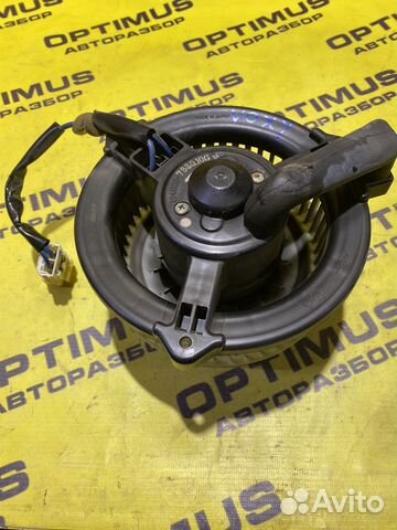 Моторчик печки Toyota Voxy