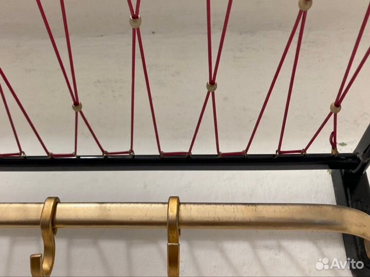 Винтажная вешалка в прихожую