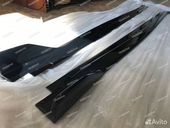 Лезвия с плавниками BMW X6 F16 черный глянец