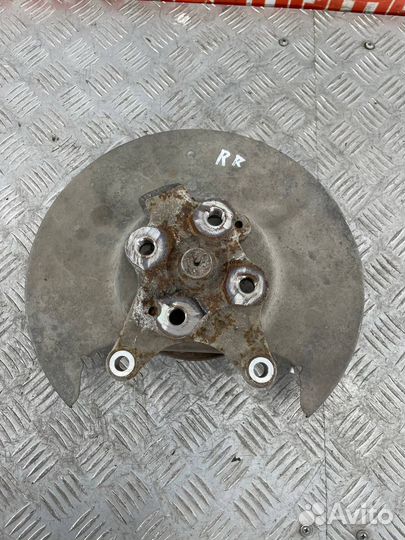 Ступица задняя правая Мазда Атенза GG