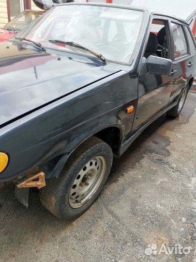 Передняя левая дверь 2114,2115 черная