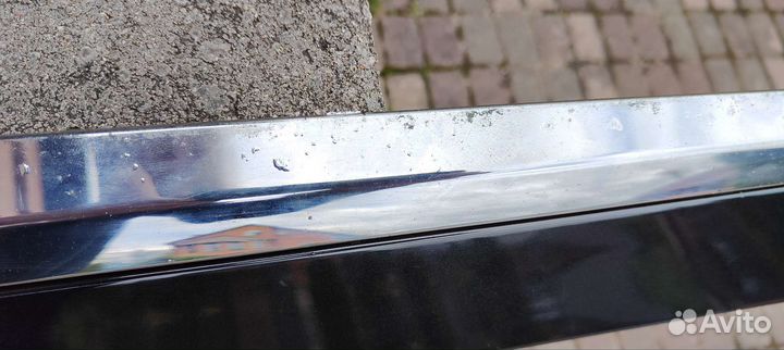 Молдинг задней левой двери Вольво хс60 201-2017