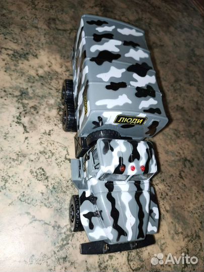 Машинка Урал,автобус