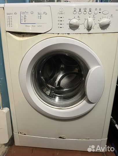 Стиральная машина indesit 5кг