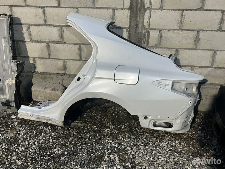 Заднее левое крыло Toyota camry v70