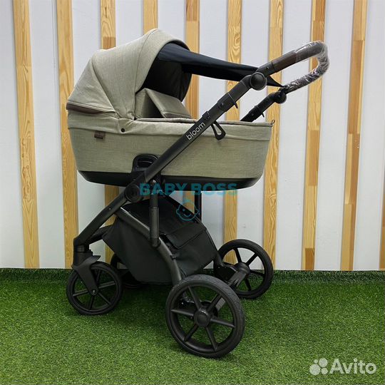 Коляска Roan Bloom