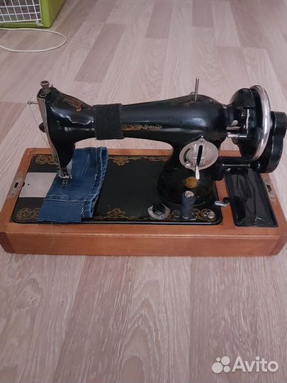 Швейная машина Подольск ручная СССР