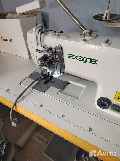 Промышленная двухигольная швейная машинка zoje