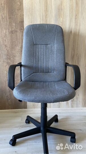 Компьютерное кресло