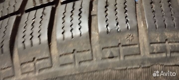 Tigar Winter 1 215/55 R17 98