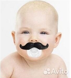 Пустышка (соска) с усами разные