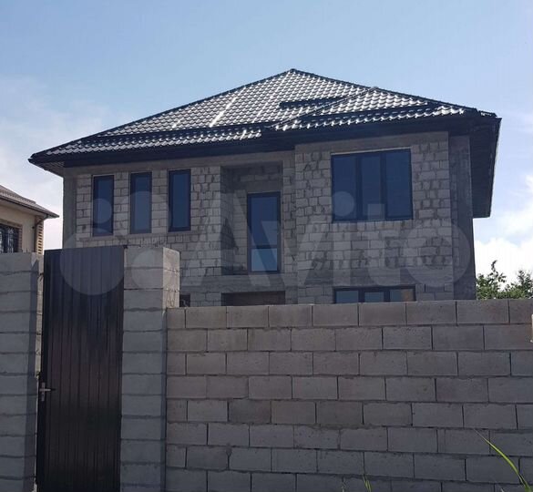 Дом 200 м² на участке 4 сот.