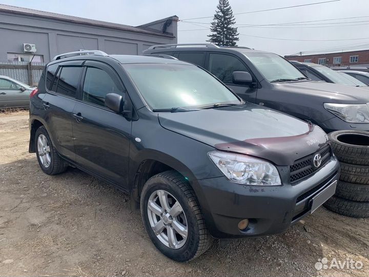 Toyota RAV4 2.0 AT, 2006, битый, 240 000 км