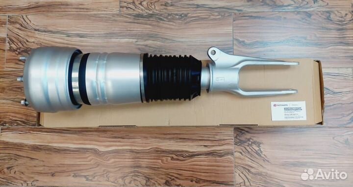 Пневмо амортизатор на Панамера 970 передний новый