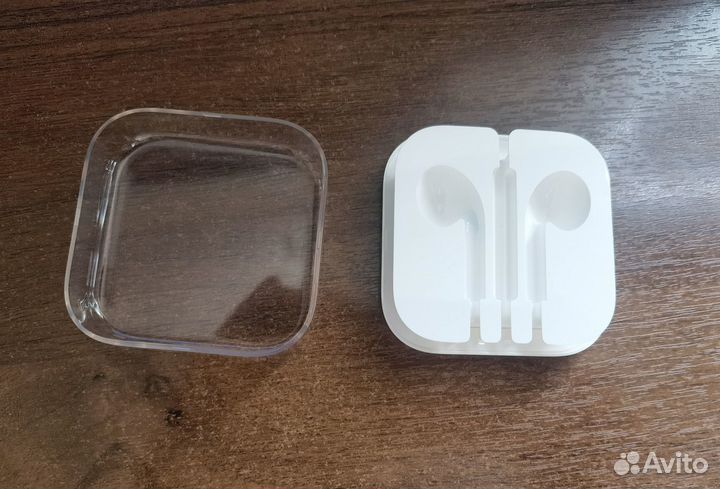 Коробочка футляр Apple для проводных наушников