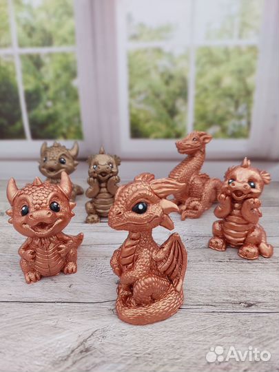 Подарок на новый год Дракон из гипса