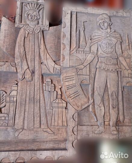 Деревянное резное панно периода СССР