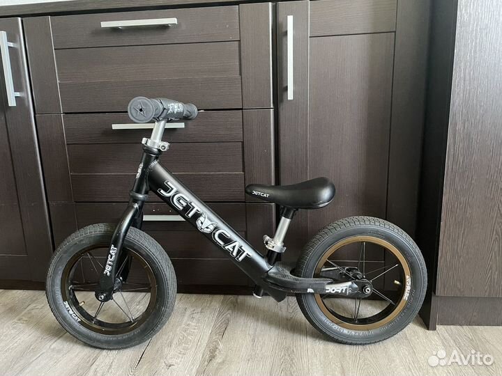 Беговел jetcat 12 sport SLT