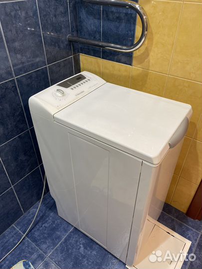 Стиральная машина б/у Electrolux EWT 1221