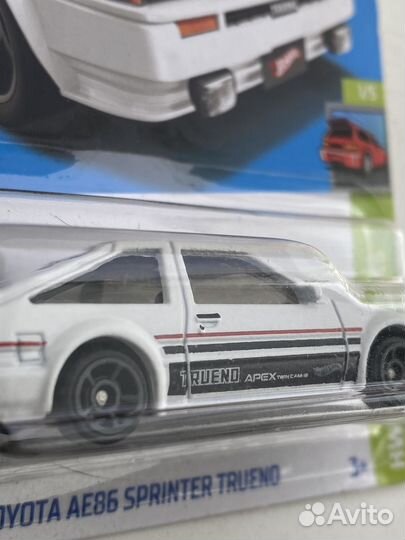 Toyota AE86 sprinter trueno белый