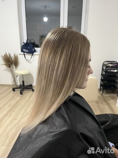 Модель на окрашивание волос