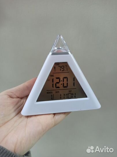 Часы будильник color change