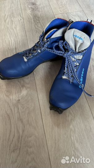 Лыжные ботинки