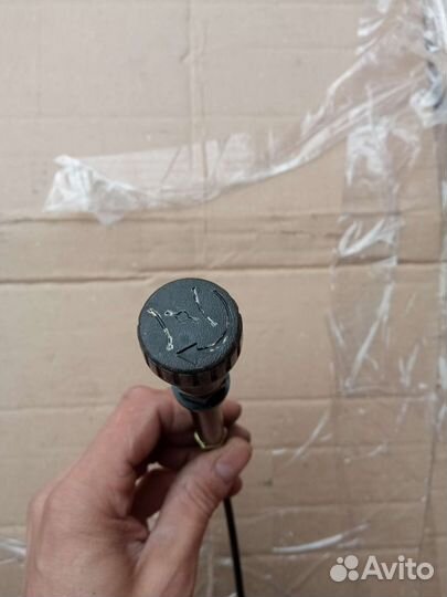 Тросик дроссельной заслонки в сборе Toyota Hilux